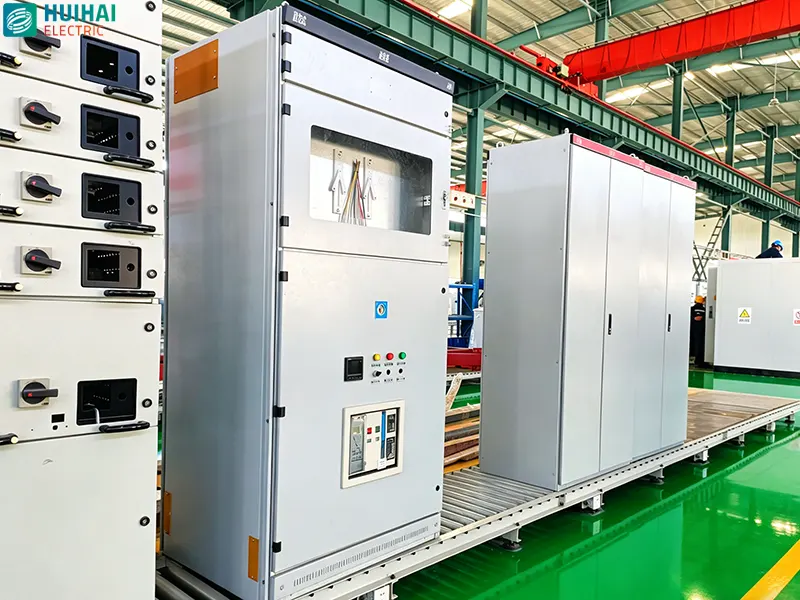 Enclosed high-voltage switchgear